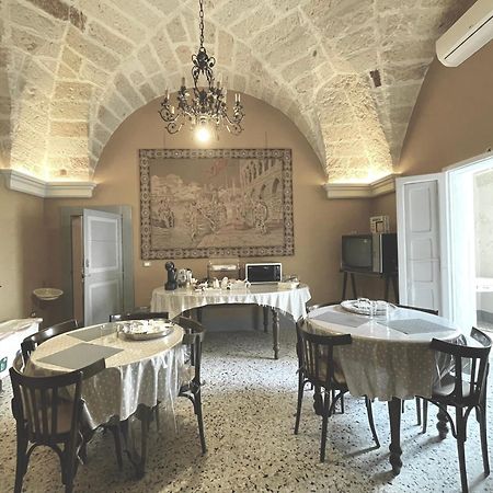 Palazzo De Carlo E Il Parco Dei 7 Pozzi Bed & Breakfast Lecce Eksteriør bilde