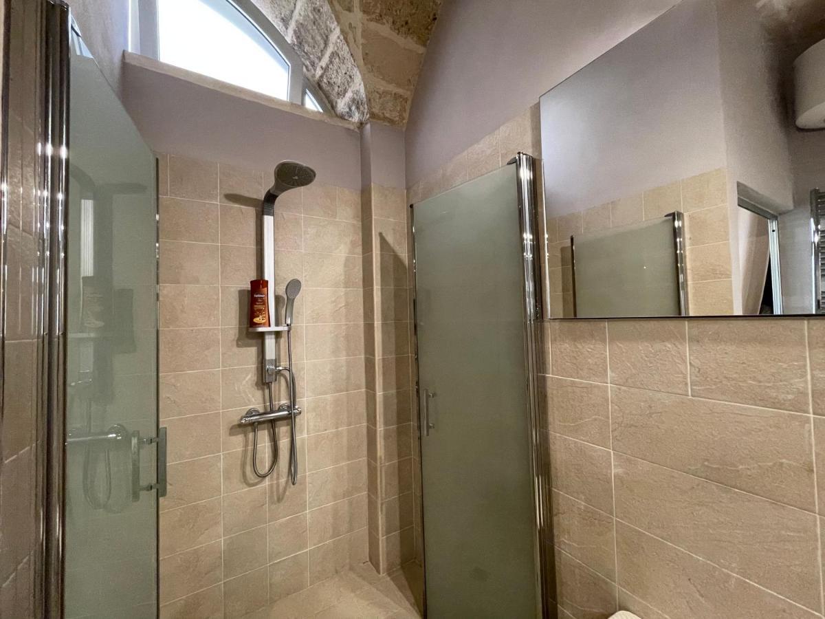 Palazzo De Carlo E Il Parco Dei 7 Pozzi Bed & Breakfast Lecce Eksteriør bilde