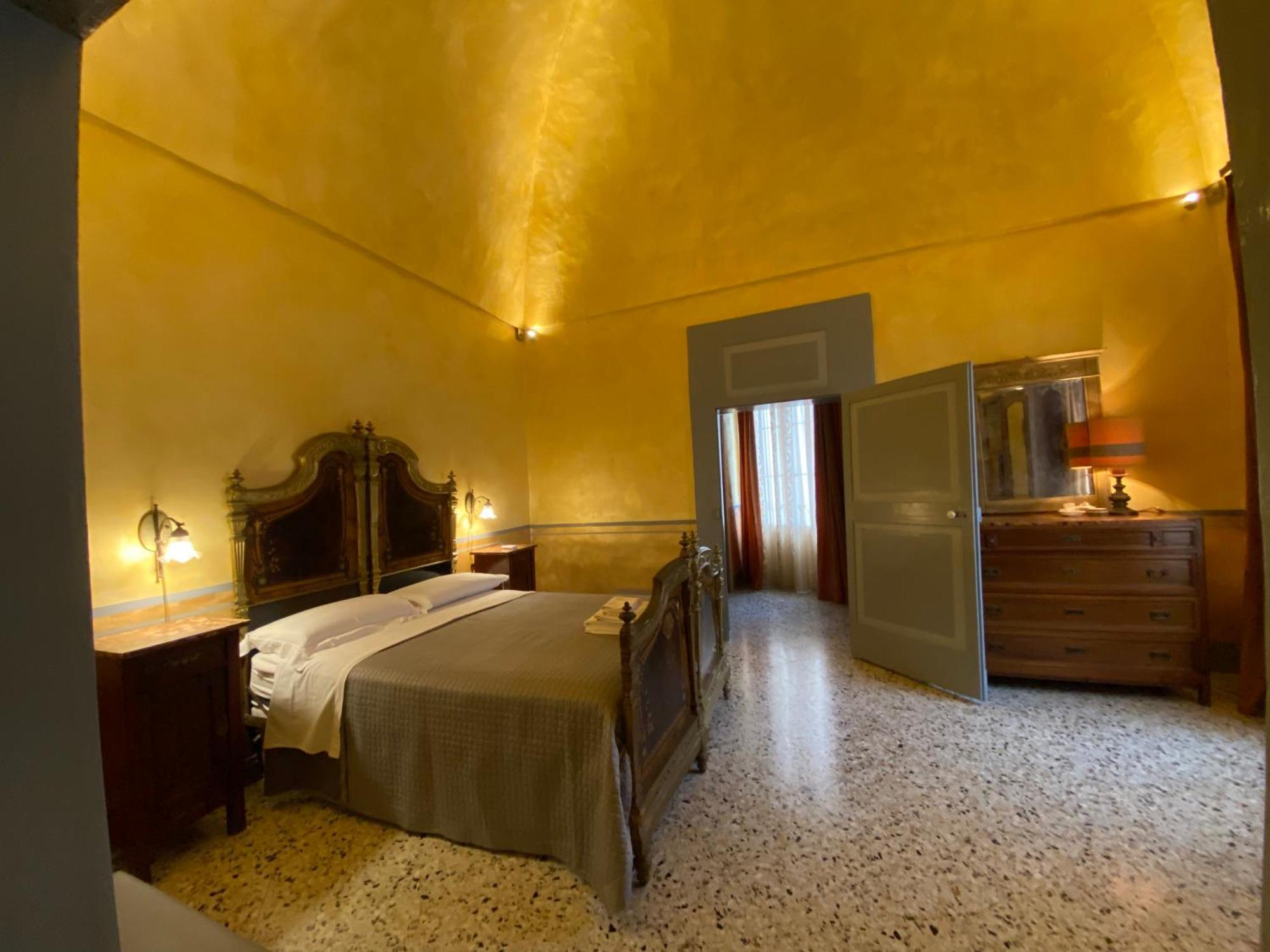 Palazzo De Carlo E Il Parco Dei 7 Pozzi Bed & Breakfast Lecce Eksteriør bilde