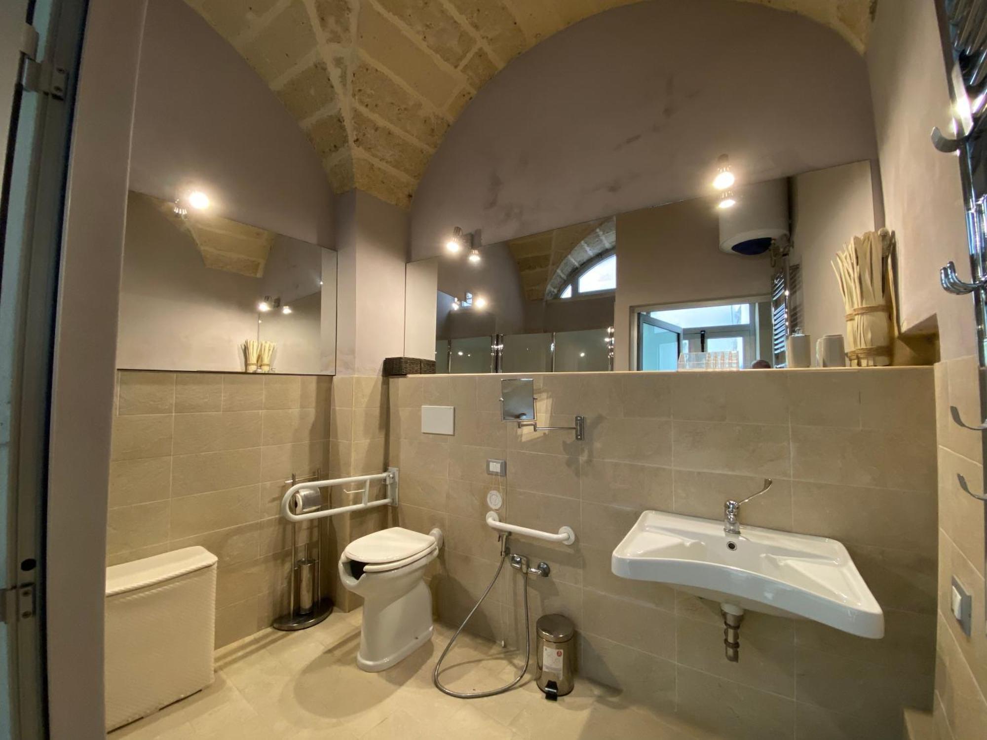 Palazzo De Carlo E Il Parco Dei 7 Pozzi Bed & Breakfast Lecce Eksteriør bilde